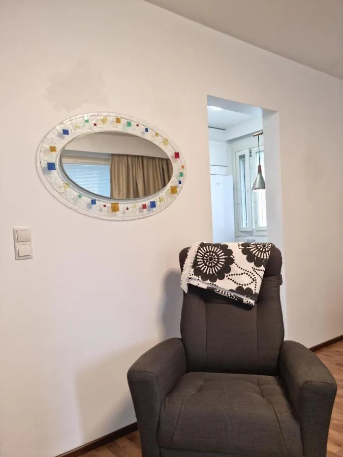Viihtyisae Saunallinen Kaksio Lentokentaen Laehellae Vantaa Apartment